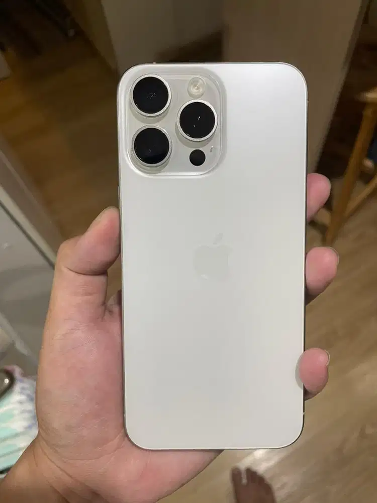 Iphone 15 promax 256GB white titanium