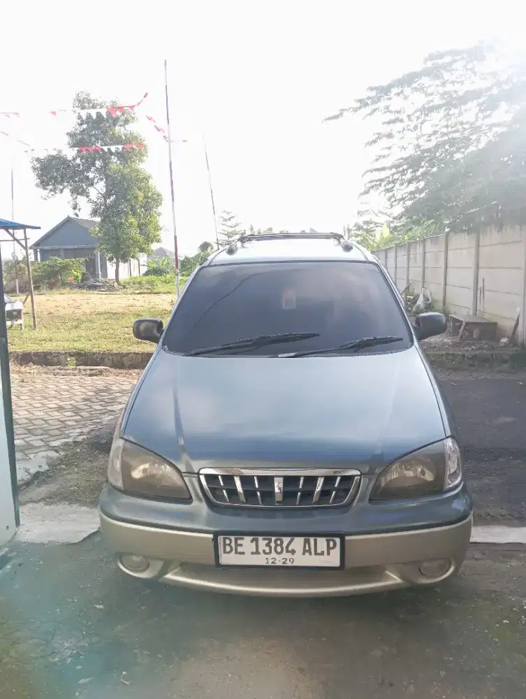 Kia carens 1 2002 matic 1.800 cc