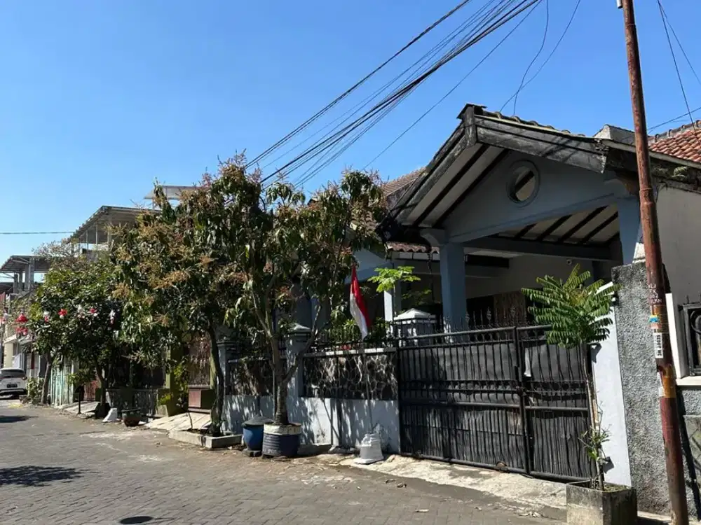 DIJUAL RUMAH SIGURA GURA COCOK UNTUK KOST HANYA 100 METER DARI KAMPUS UIN KOTA MALANG