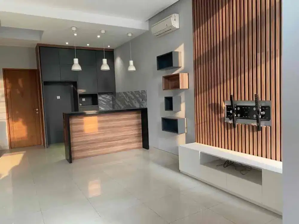 dijual Rumah Brandnew ,lebar 6, 3 lantai,Timur,sunter