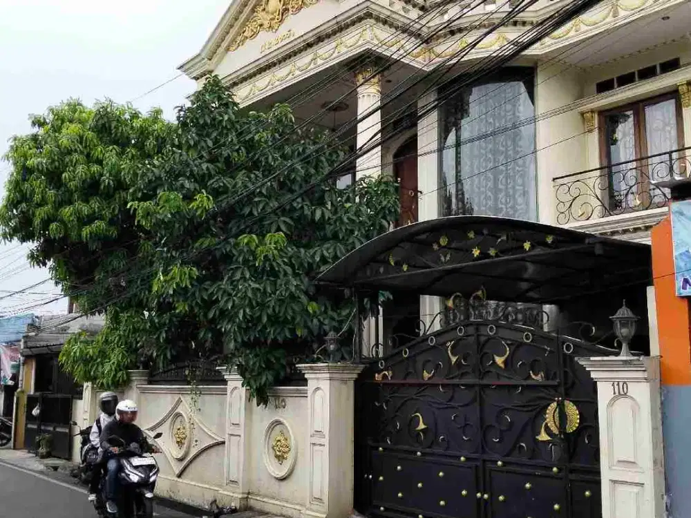 rumah cantik jual murah via lelang lubang buaya Cipayung pondok gede Jakarta Timur.