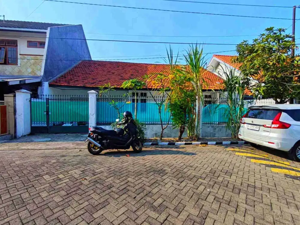 20. DIJUAL RUMAH HITUNG TANAH MEDOKAN ASRI BARAT RUNGKUT SURABAYA