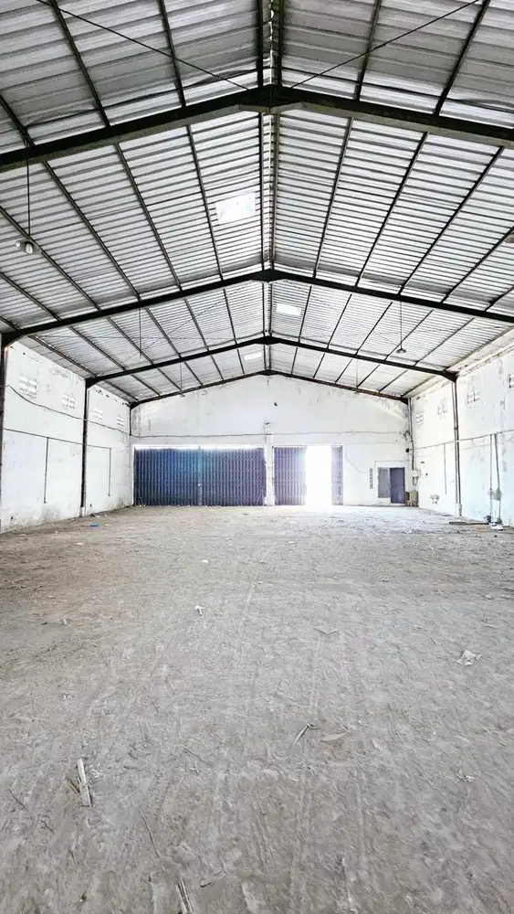 MURAH POL! DIJUAL GUDANG MENGANTI GRESIK! LOKASI SUPER STRATEGIS!