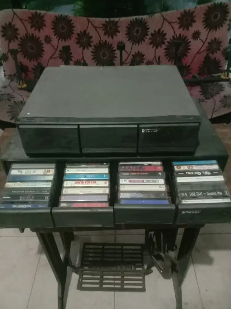 Box Tempat Kaset Jadul