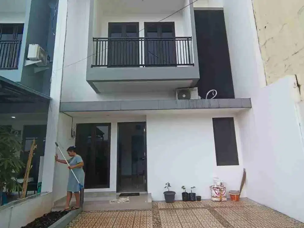 Rumah Baru Minimalis 2 Lantai Dalam Mini Town House Ciledug