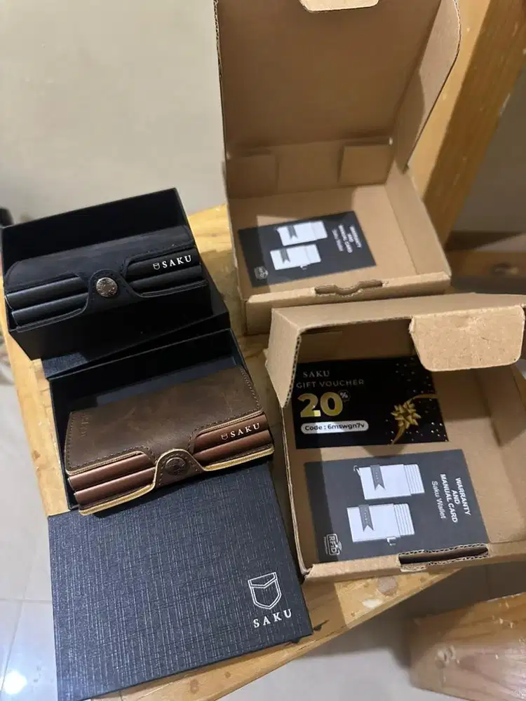 SAKU Dompet Kartu