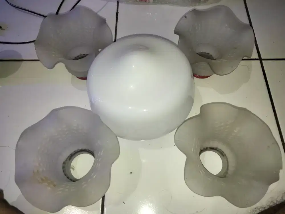 Cup lampu bekas kipas