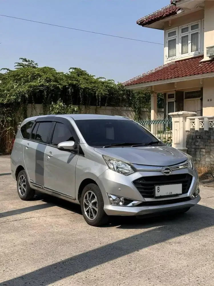 Daihatsu Sigra 1.2 R Deluxe AT 2018