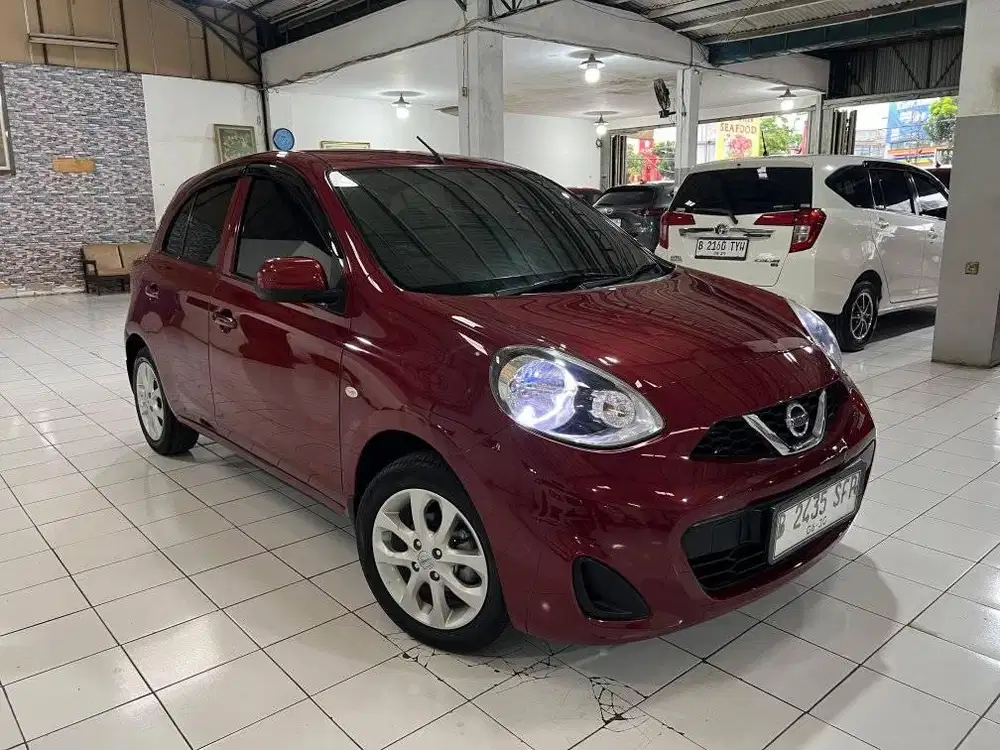 NISSAN MARCH 1.2 L AT 2015 KM 30RB LOW KM RECORD ANTIK MULUS ISTIMEWA