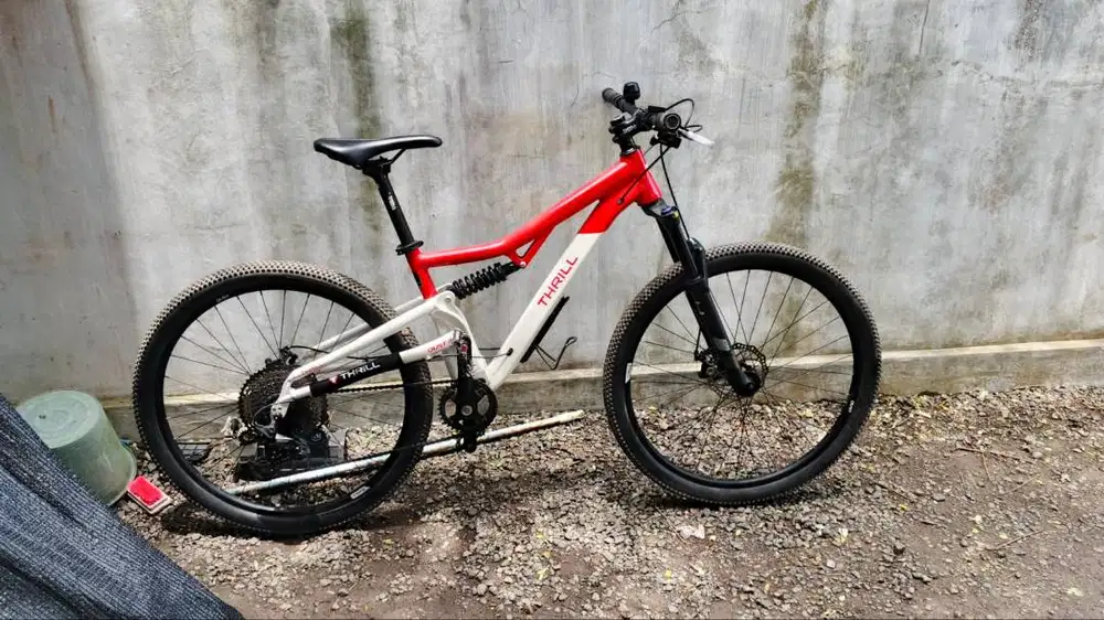 Sepeda MTB Thril Oust 3.0 Full Upgrade