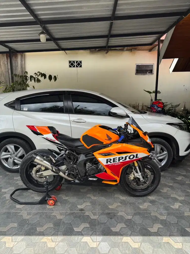 Jual Santai Honda CBR 250 rr Repsol ABS