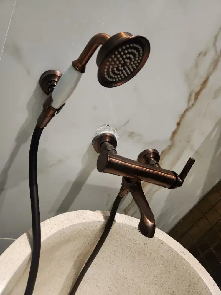 Keran mixer bathtup Paloma bronze