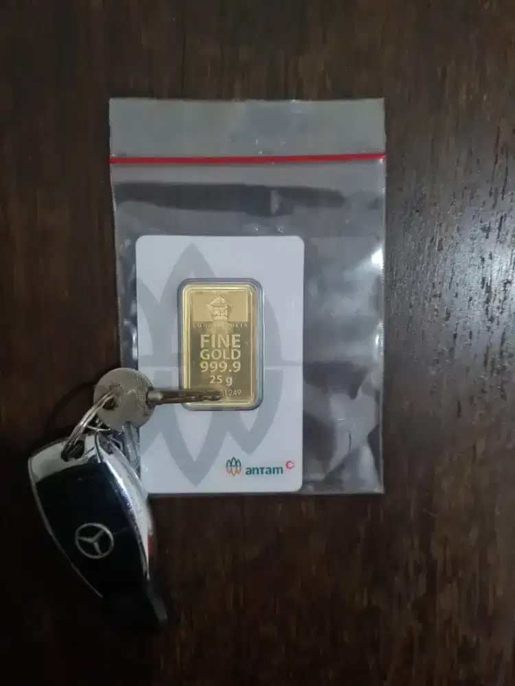 Logam Mulia Emas Antam 25 Gram.