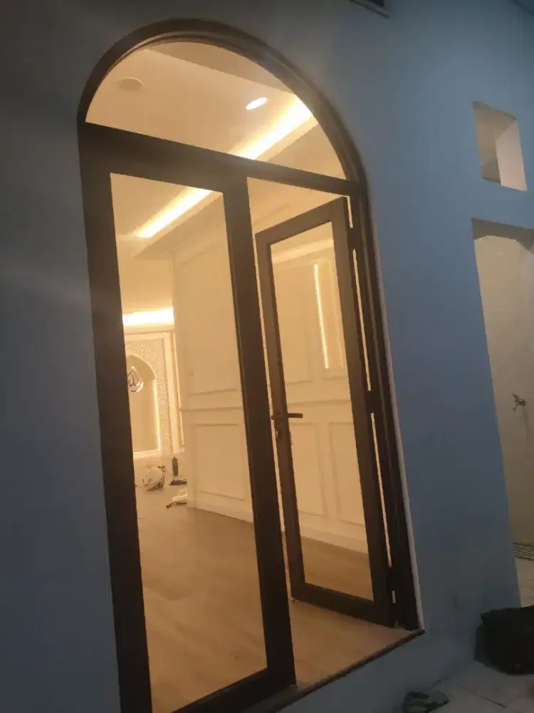 Jasa tukang kaca, pintu,jendela, partisi gypsum