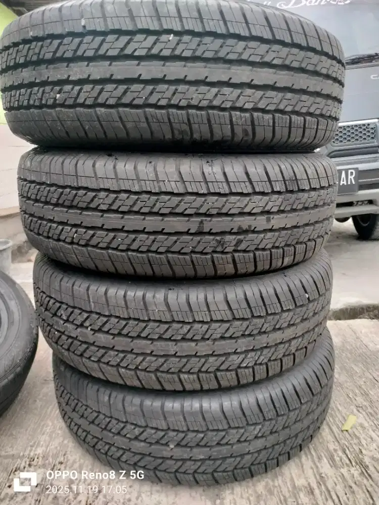 Jual ban Bridgestone Dueler H/T ukuran 265 70 R16 kond 99% 4pcs
