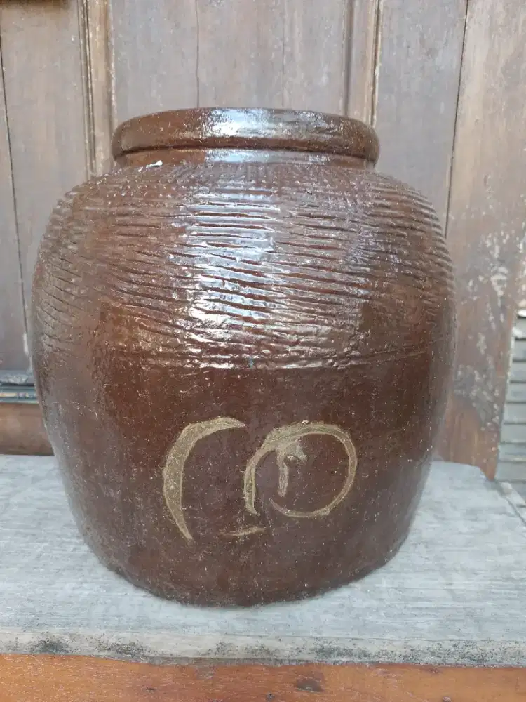 Guci cina kuno  kondisi mulus