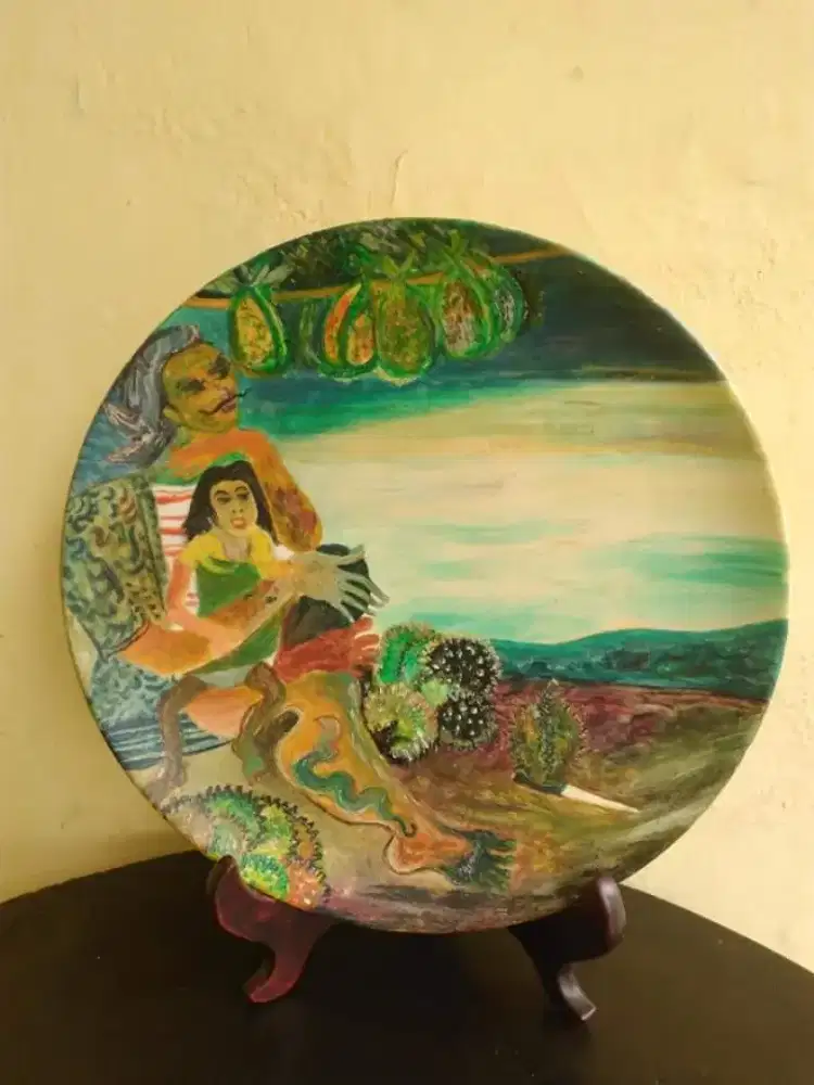 Lukisan Hendra  di piring.. rare