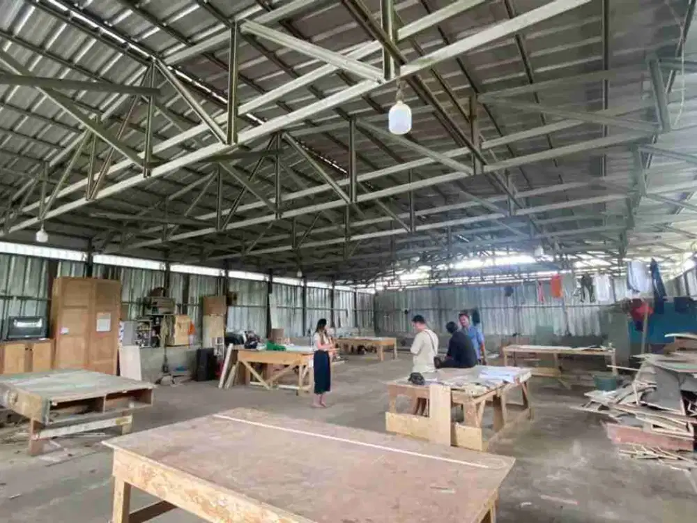 DI SEWAKAN WORKSHOP 
Untuk Mebel Gudang Bengkel Las di Cengkareng