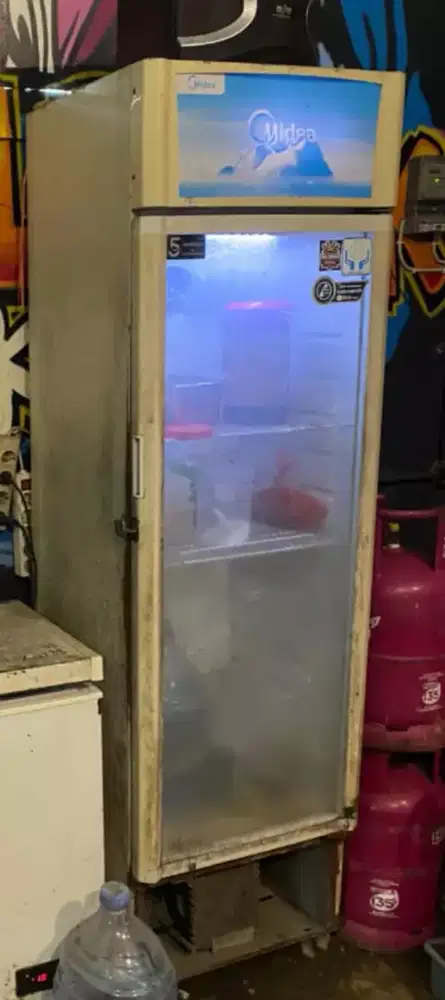 Menerima jual beli kukas bekas borong atau satuan