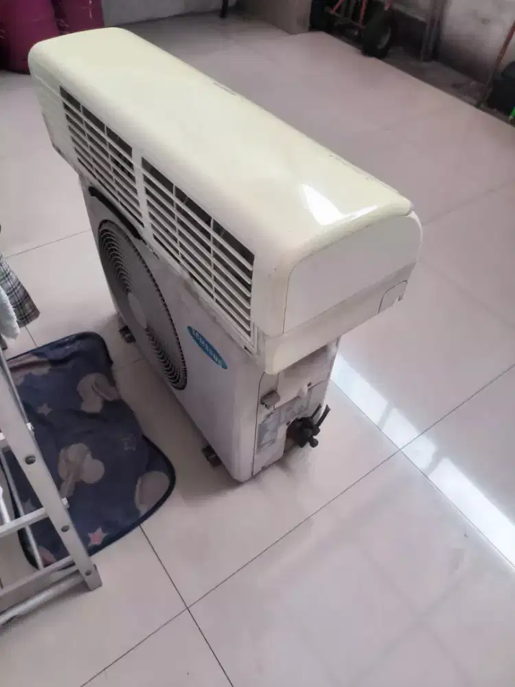 Menerima jual beli ac bekas borong atau satuan