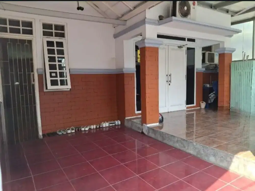 TERMURAH Rumah Griya Loka Sektor 1.6 BSD Ada Taman PRIBADI