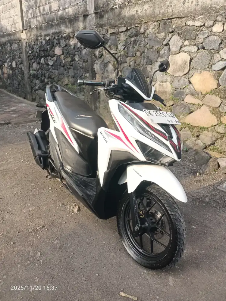 Vario milik pribadi Surat On dan Lengkap