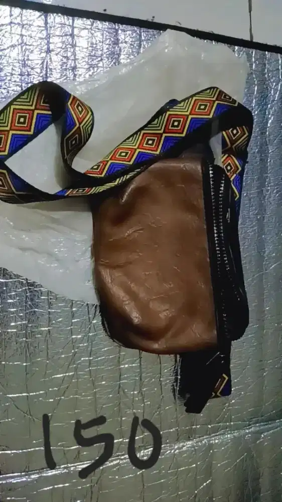 Sling bag bisa ri cek di sophie