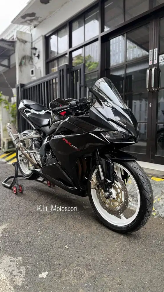 Cbr250rr black freedom 2019 low km bosku