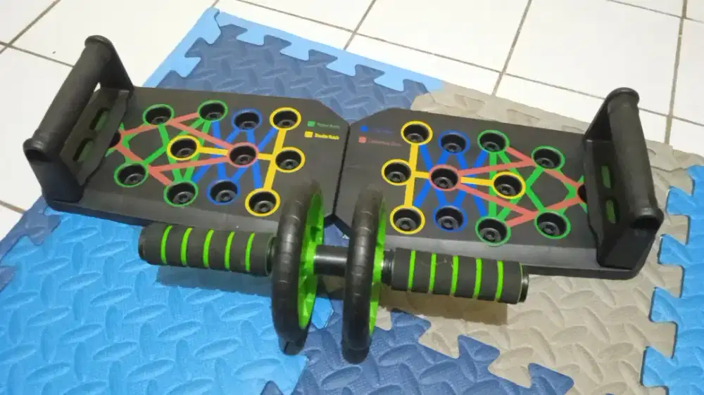 Push up board & ab roller