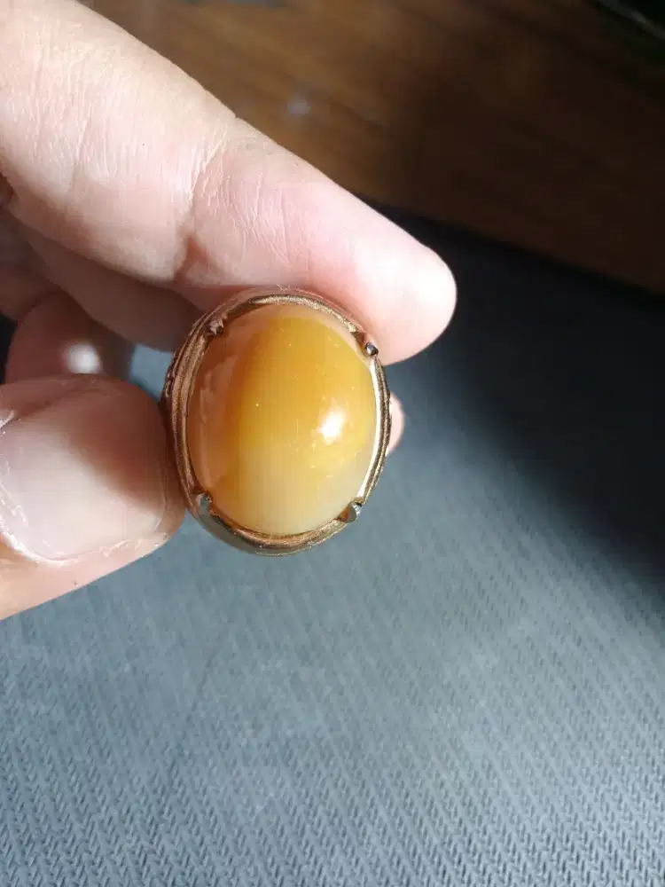 Cincin batu bacan coklat