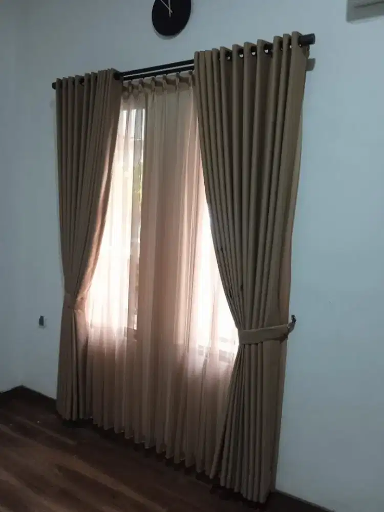 gorden penyekat ruangan