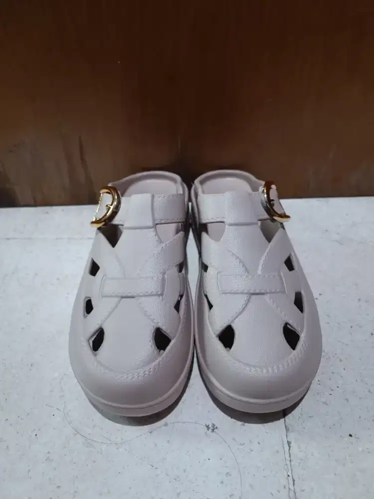 Sendal cewek D'fashion original (baru bukan bekas)