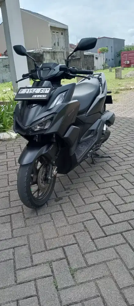 Dijual cepat motor Honda Vario 160 ABS tahun 2022