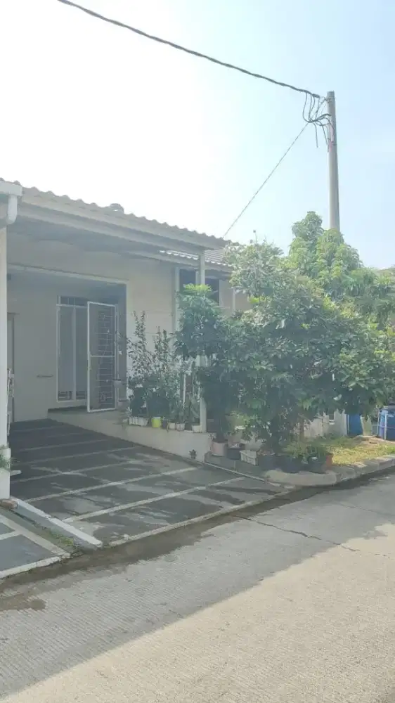 JUAL / SEWA RUMAH SIAP HUNI DI SPRINGVILLE TAMAN KOPO