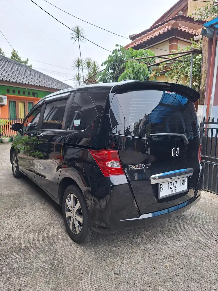 Honda Freed 2011 Bensin