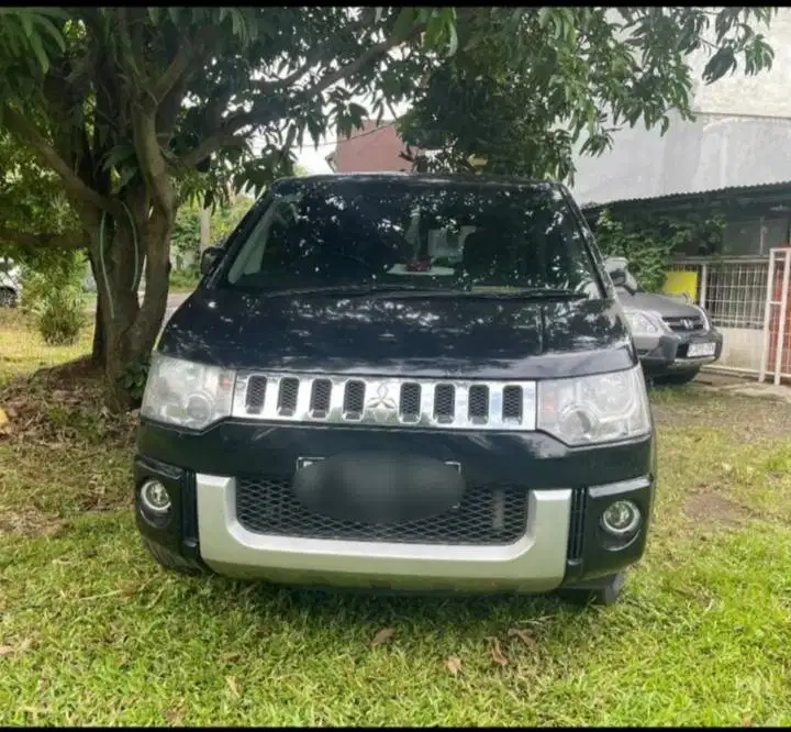 Mitsubishi Delica 2.0 AT - 2014