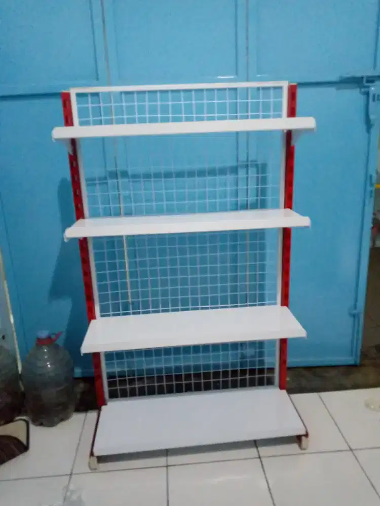 Rak minimarket & rak siku lubang