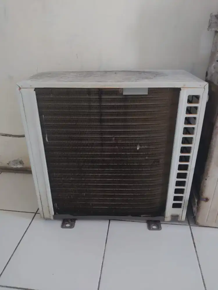 Beli ac bekas atau rusak