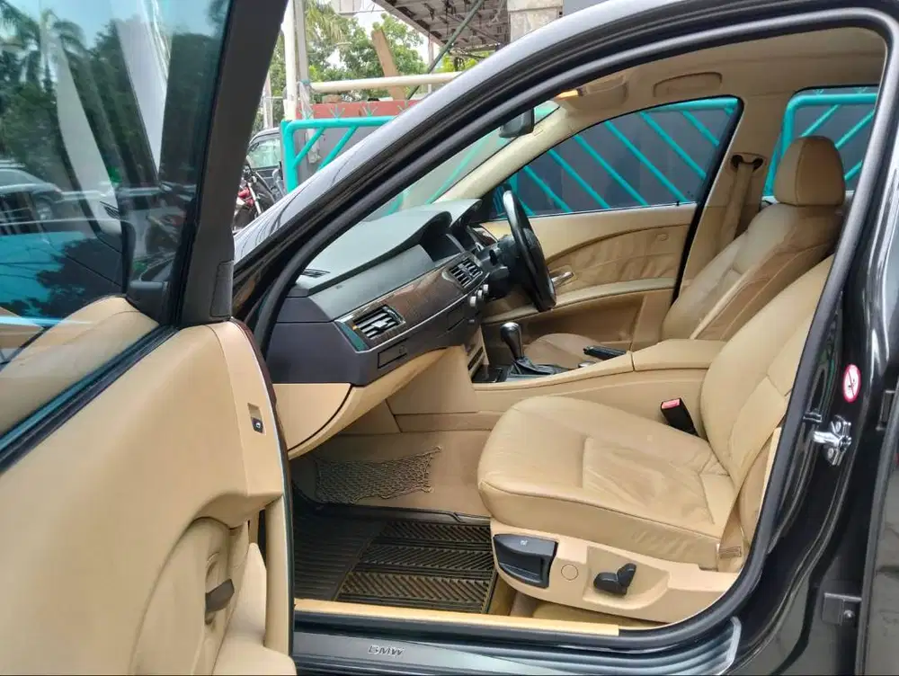 BMW E60 2.2 (Grade A) Tgn 1 Km 53 rb Mulus Interior Orsinil Pjk 1/2027