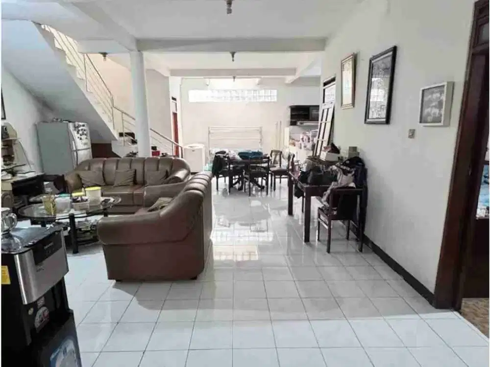 Rumah Luas di Taman Kopo Indah TKI Bandung