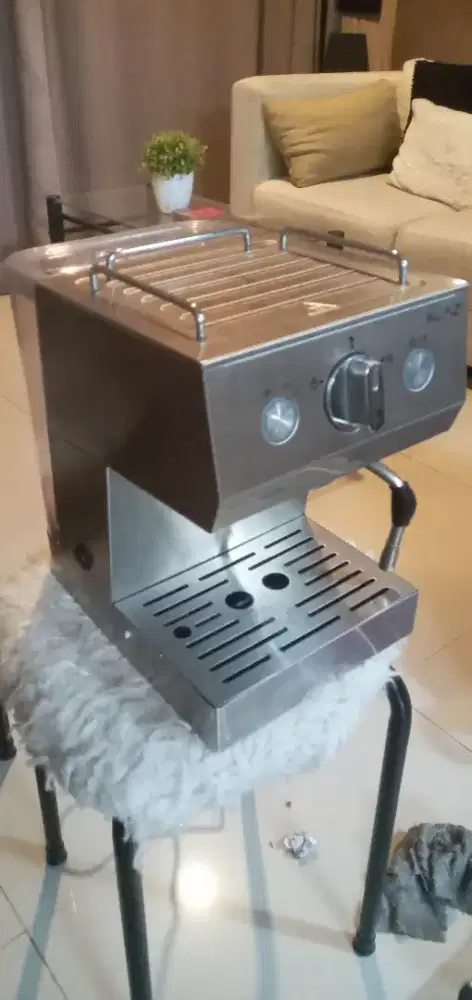 KLAZ mesin pembuat kopi