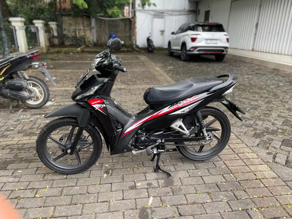 Revo X 2024 Pajak Panjang