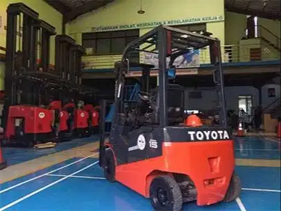 Forklift Toyota 1.5 Ton Elektrik