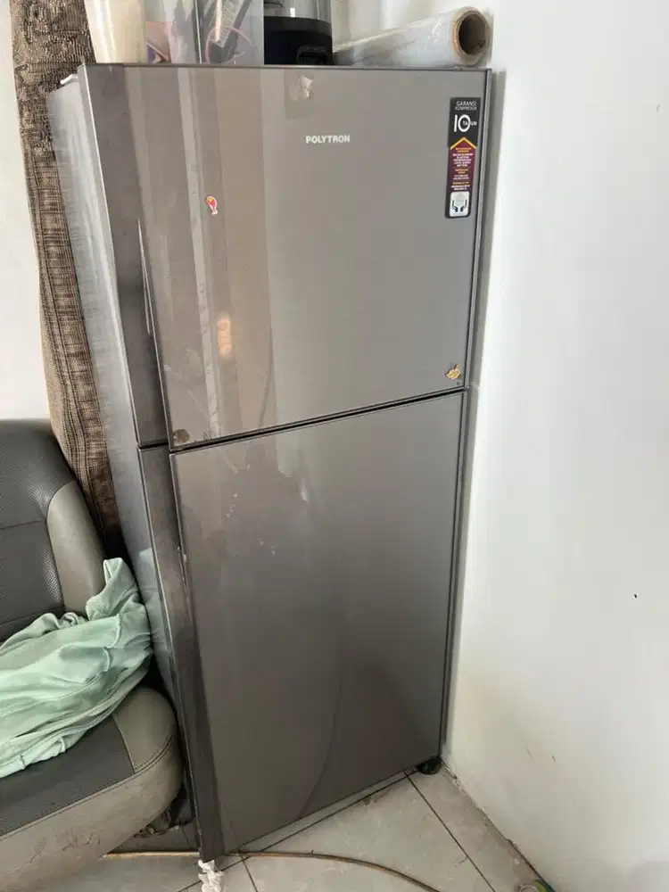 Kulkas polytron super mulus 2 pintu