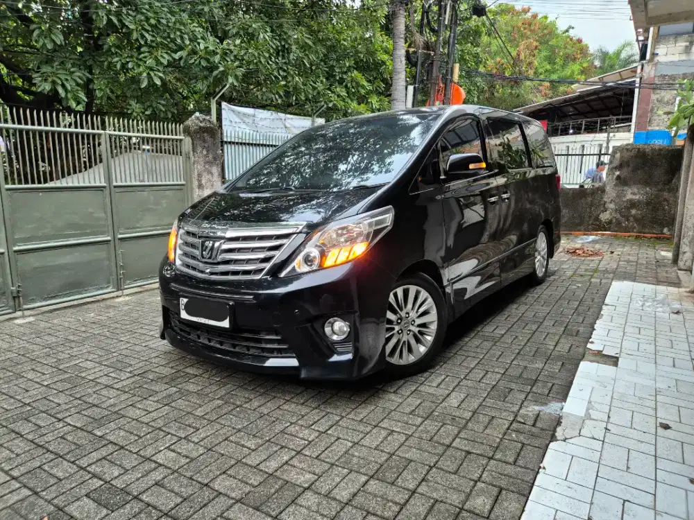 Toyota Alphard SC Premium Sound 2013 Hitam 2014 Pilot Seat 2012