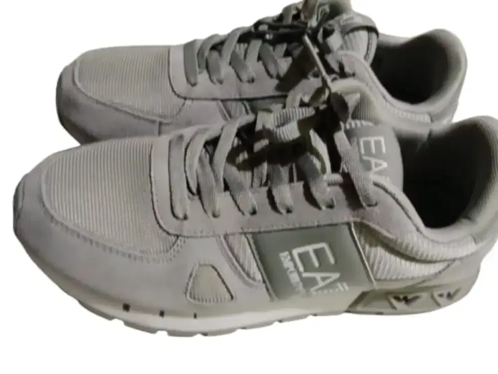 Sepatu emporio armani EA7 Ori size 42