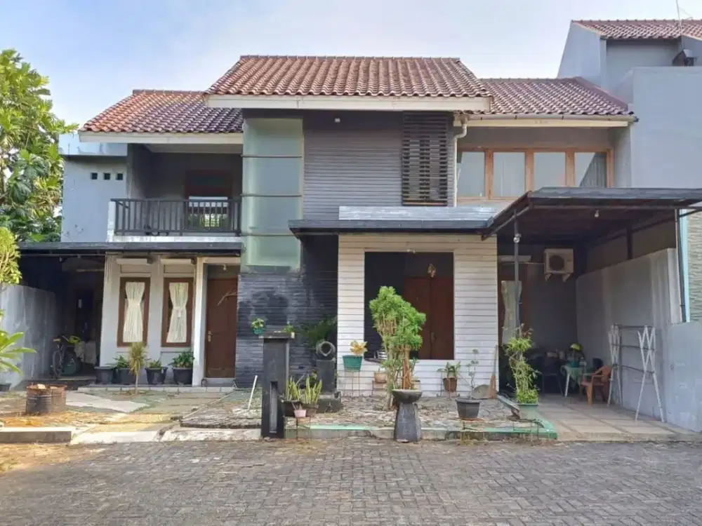 Rumah komplek cipadu pondok aren dekat bintaro dan Jakarta