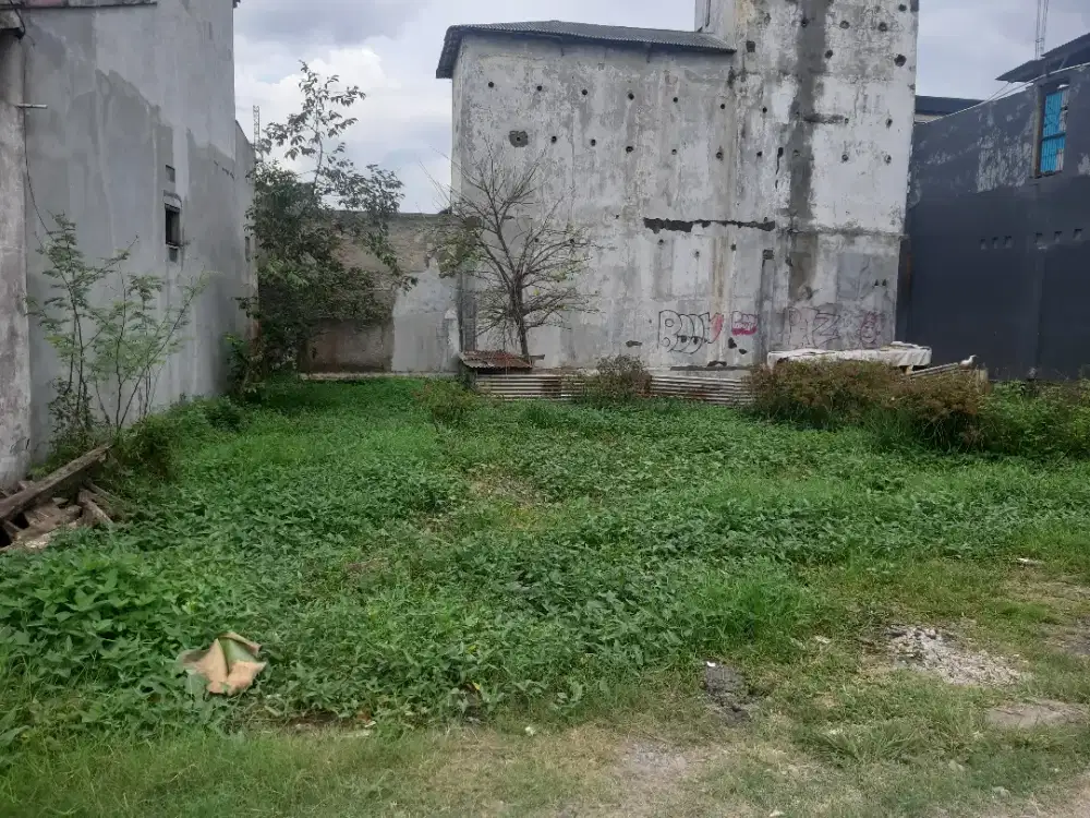 di jual tanah seluas 228M2