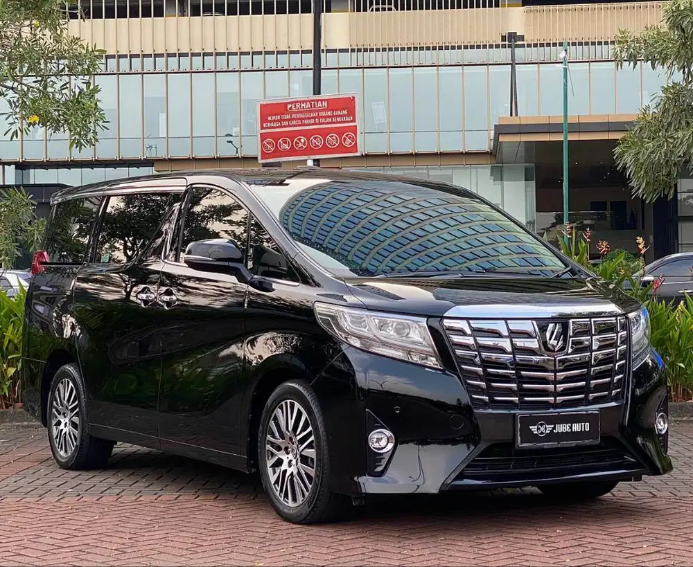 LOW KM Toyota Alphard 2.5 G ATPM 2017