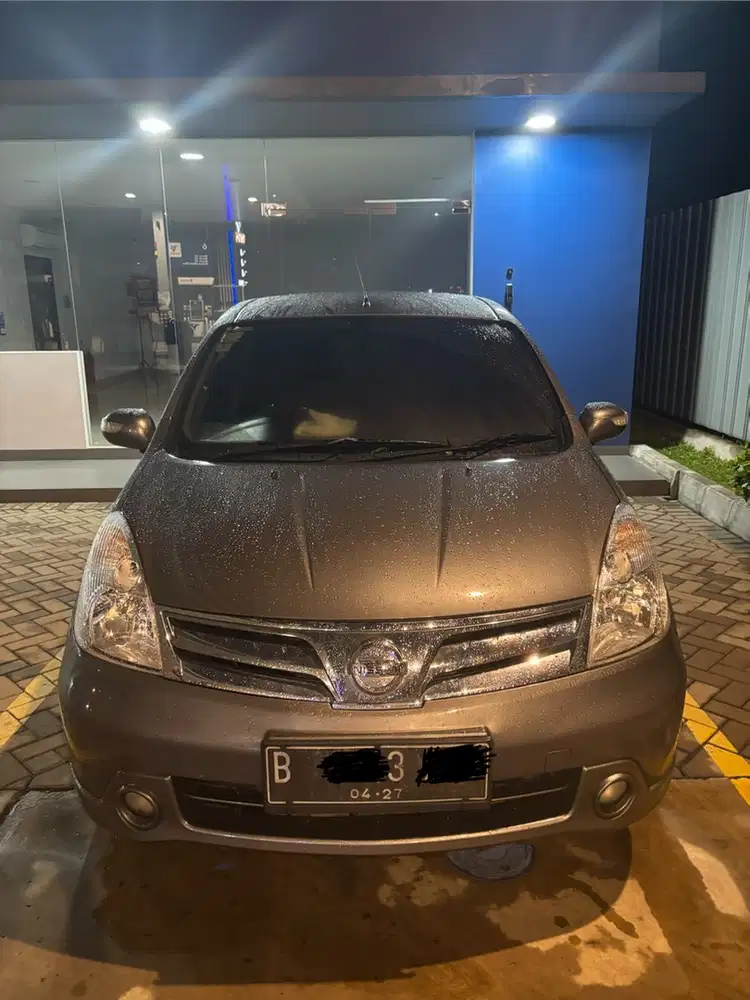 Nissan Grand livina 2012 Bensin